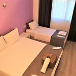 Hotel Lavender 2*