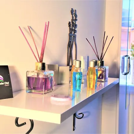 Lavender מלון 2*